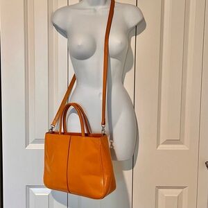 HOBO Leather Tote / Crossbody